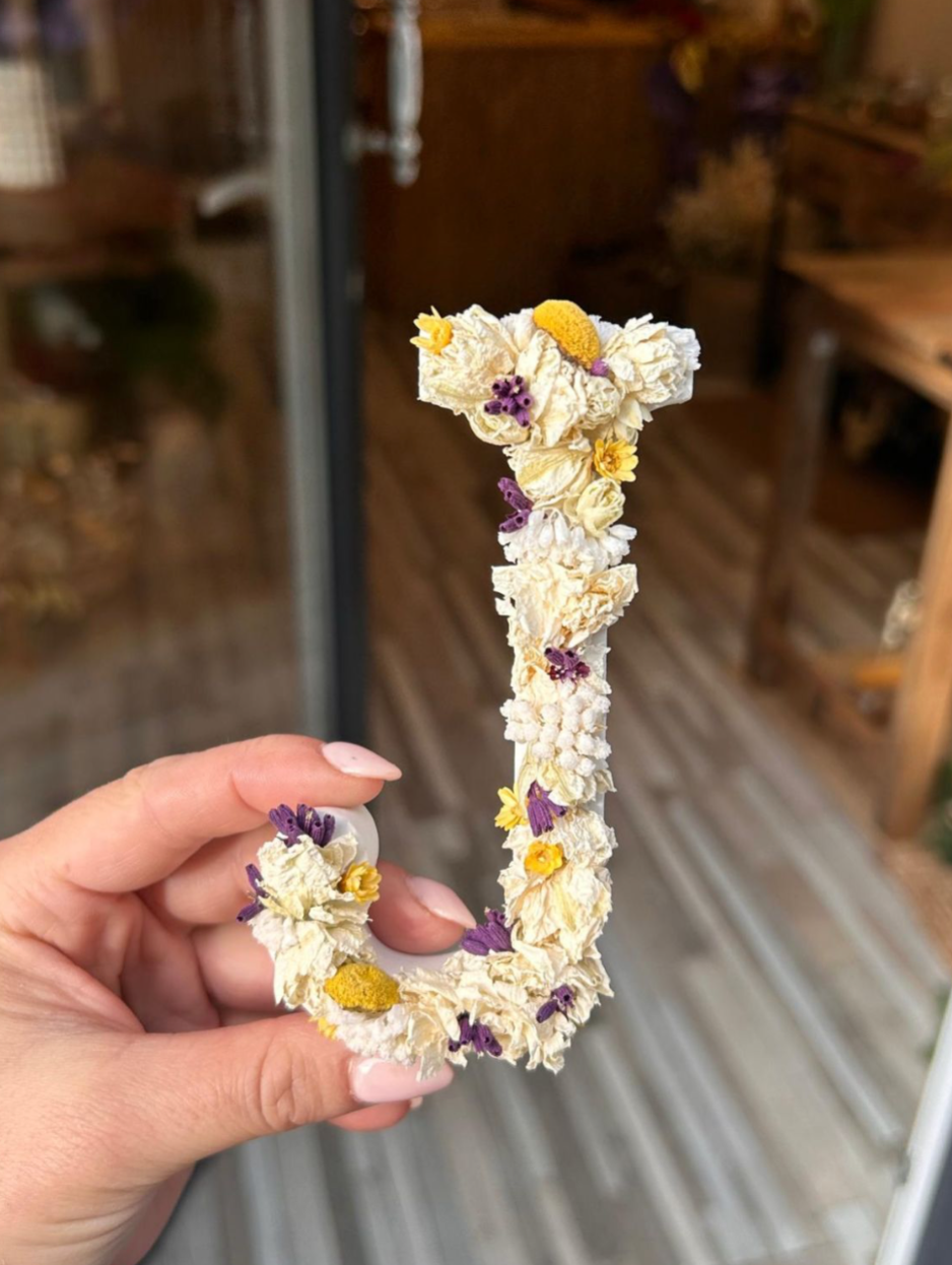 Letras con Flores Preservadas 11 cm