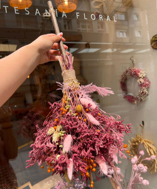 Escoba Floral Pequeña